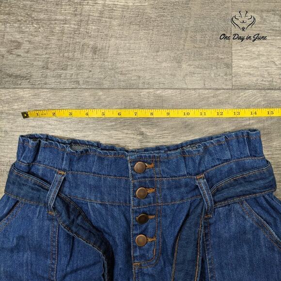 Prettylittlethings Tie Waist Frill Edge Denim Shorts Size 14 - Picture 3 of 5